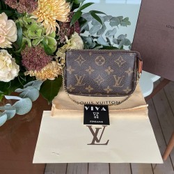 Louis Vuitton Mini Pochette