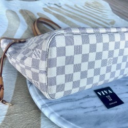 Louis Vuitton Neverfull PM tote