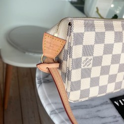 Louis Vuitton Pochette Accessoires