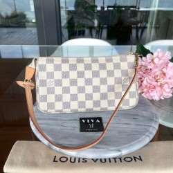 Louis Vuitton Pochette Accessoires