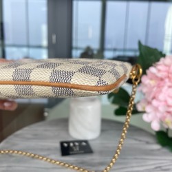 Louis Vuitton Milla MM