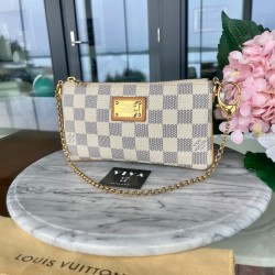 Louis Vuitton Milla MM