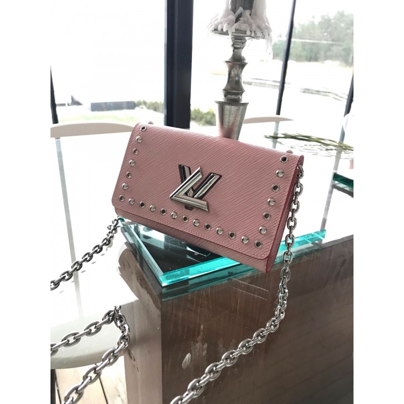 Louis Vuitton Twist Chain Wallet